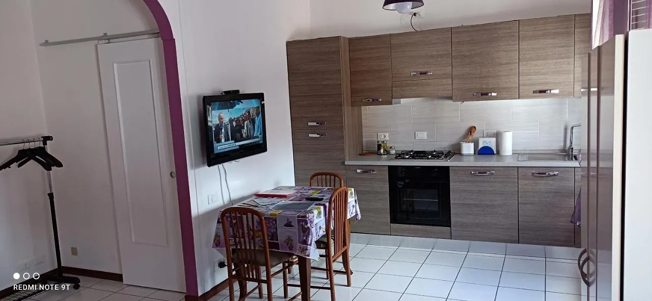 Apartment Appartamento Tra Como E Milano Bregnano Italy